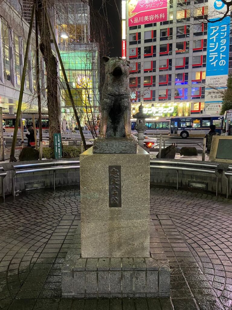 渋谷忠犬ハチ公像3